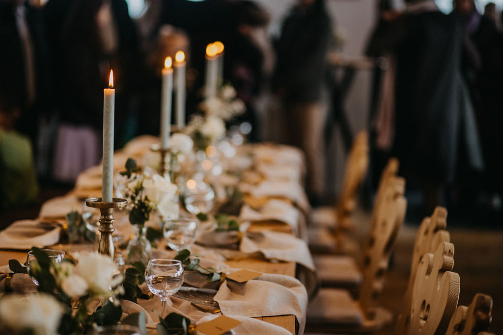 Table setting at a winter wedding in the mountains