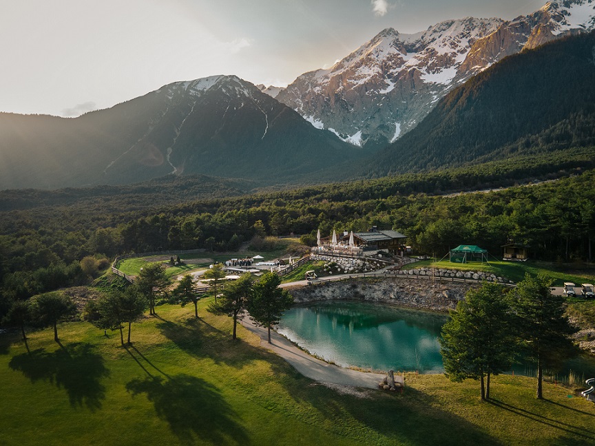 Almhütte Stöttlalm für eine Berghochzeit in Österreich bei Innsbruck in Tirol