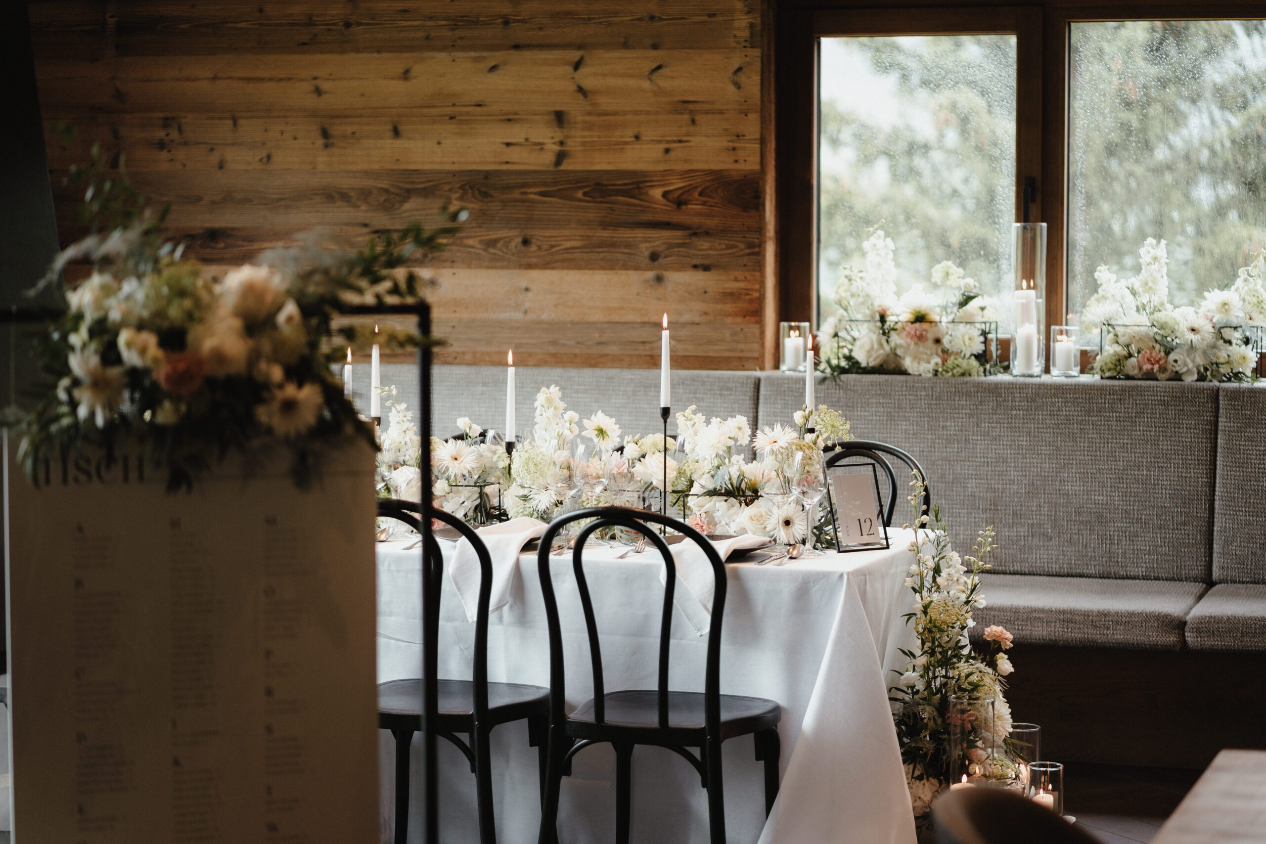 Table setting TheDeantnerin mountain wedding