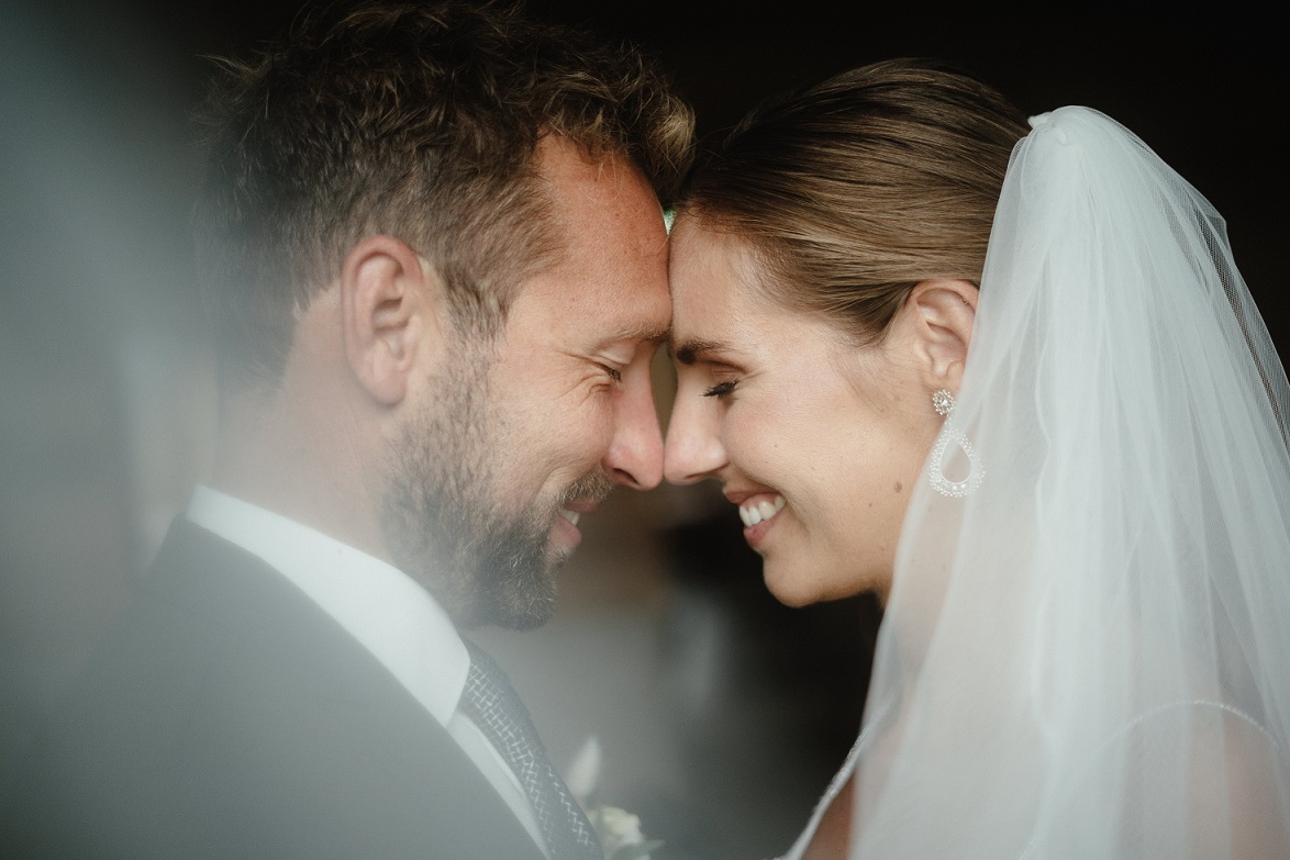Brautpaar bei ihrer Hochzeit am Berg in Dienten am Hochkönig im Salzburger Land